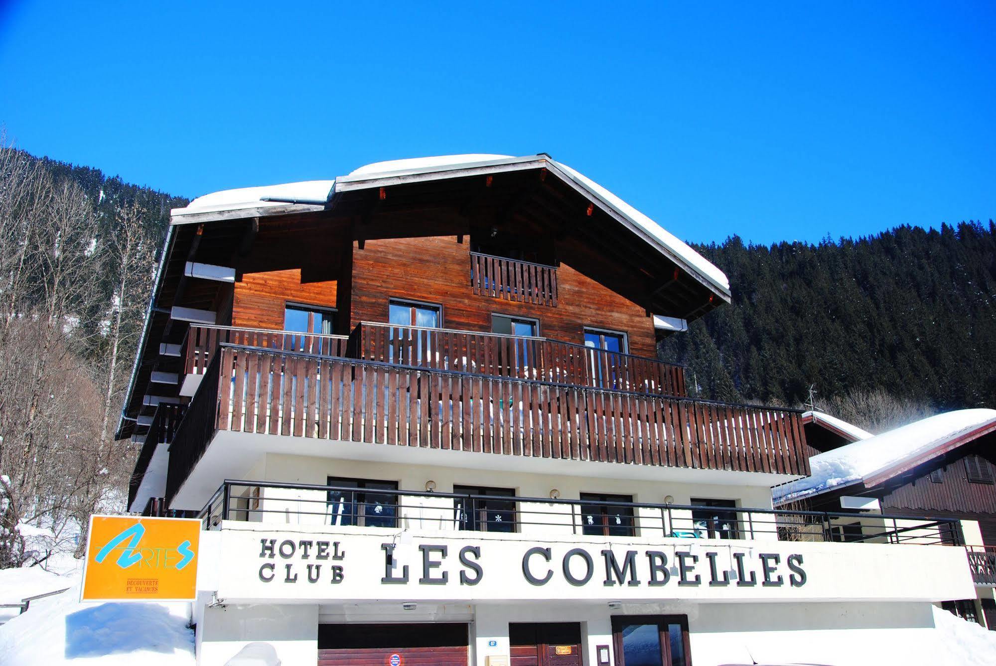 Hotel Les Combelles Шатель Екстер'єр фото